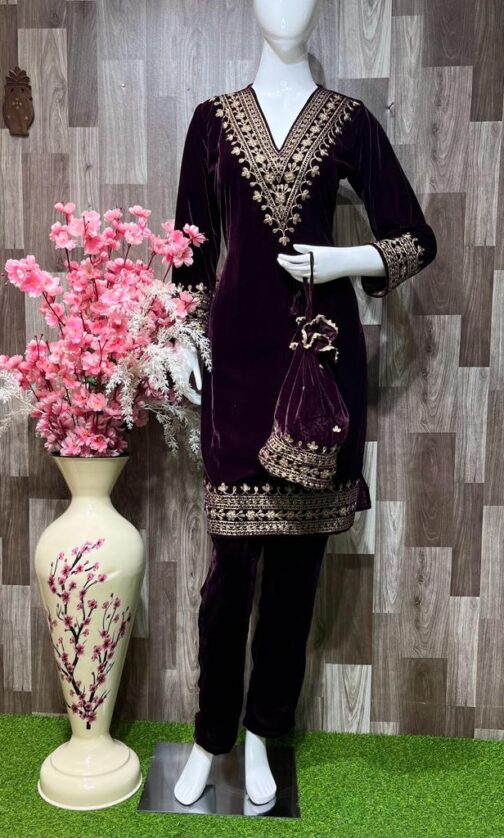 Velvet Designer Coord Set With Potli - Image 7