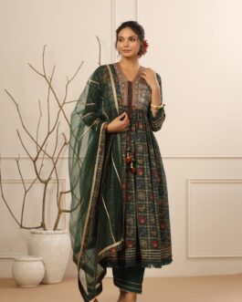 Beautiful Pure Muslin Anarkali Set