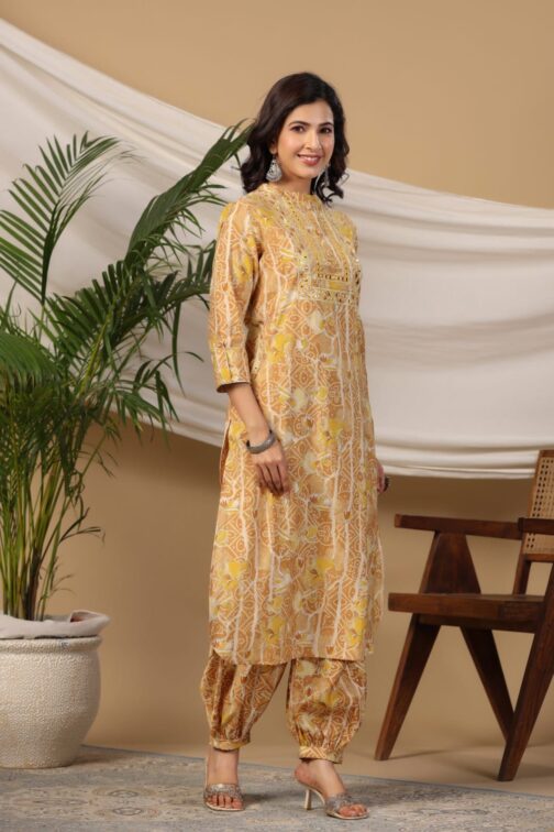 Designer Muslin Pathani Kurti Set - Image 4