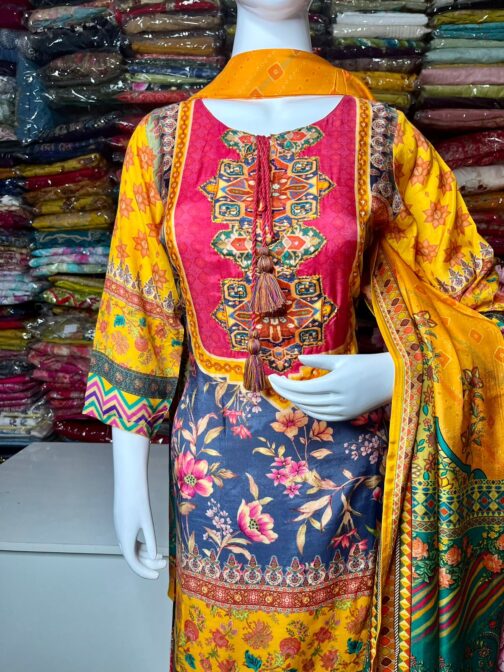 Beautiful Muslin Suit Set - Image 6