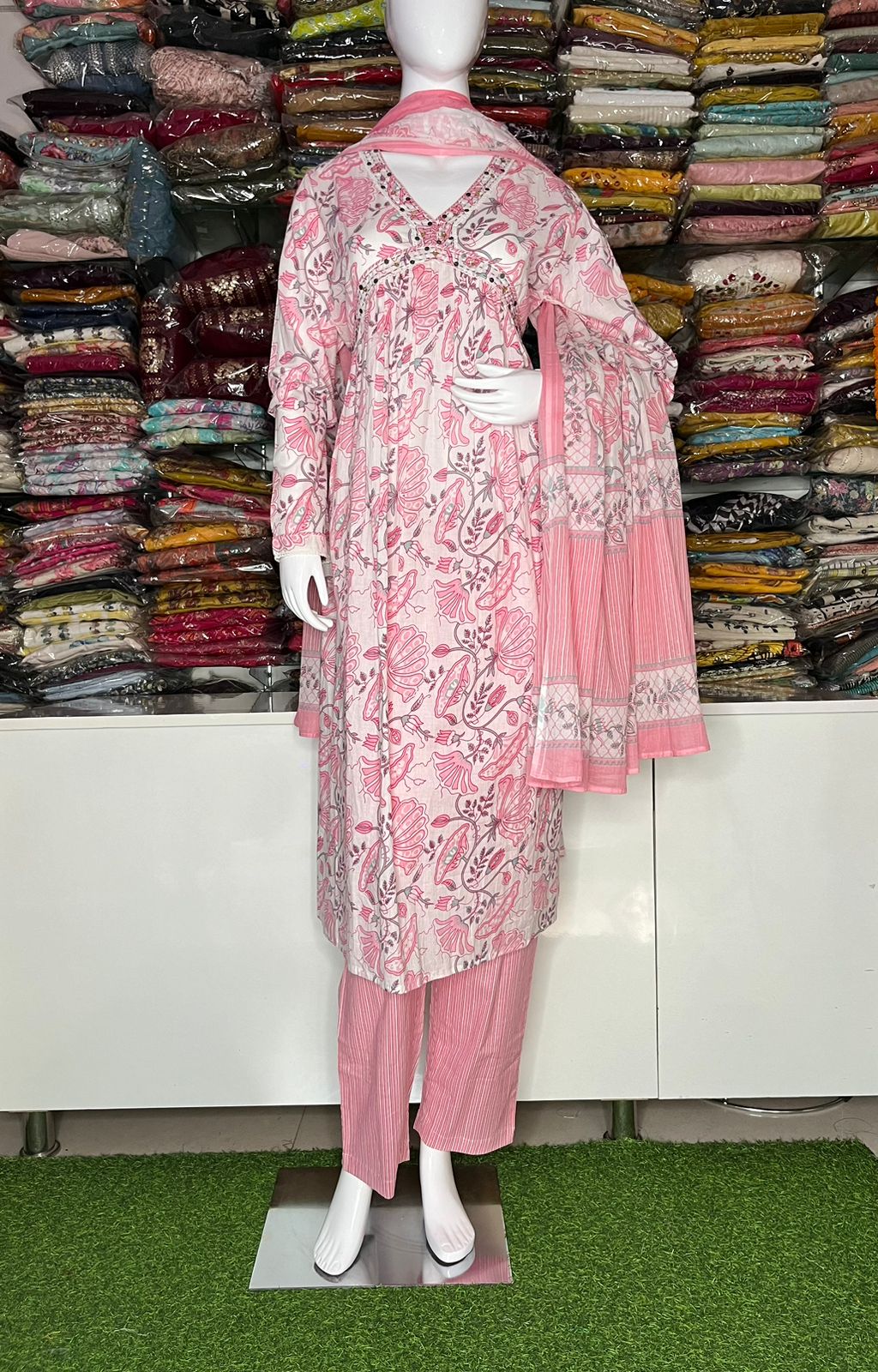 DESIGNER ALIA CUT KURTI