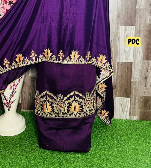 Beautiful Cotton Suit With Embroidery - Image 5