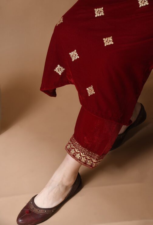 Beautiful Heavy Velvet Suit Set - Image 8