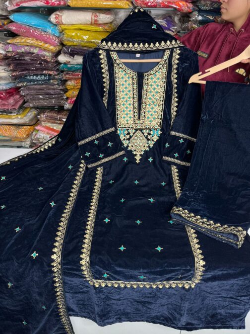 Beautiful Pakistani Suit With Embroidery - Image 4