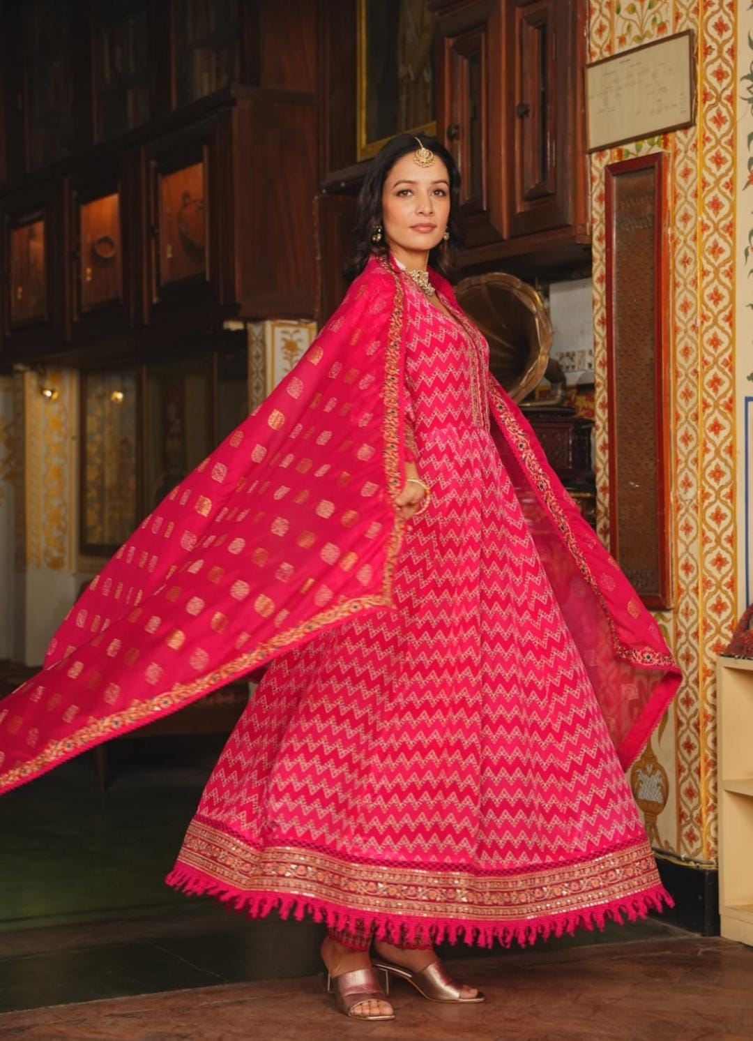 Beautiful Flair Anarkali Kurti Set - Image 2