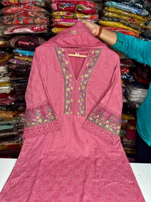 Designer Pakistani Kurti Set - Image 3