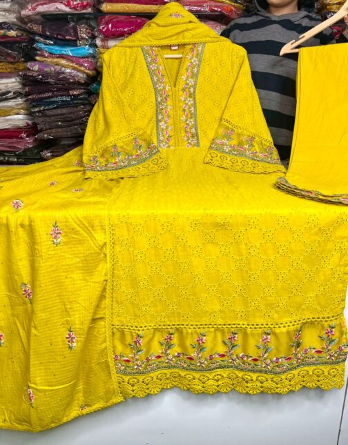 Designer Pakistani Kurti Set - Image 3