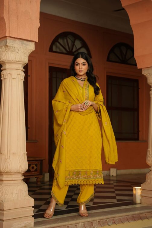 Designer Pakistani Kurti Set