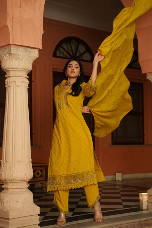 Designer Pakistani Kurti Set - Image 3