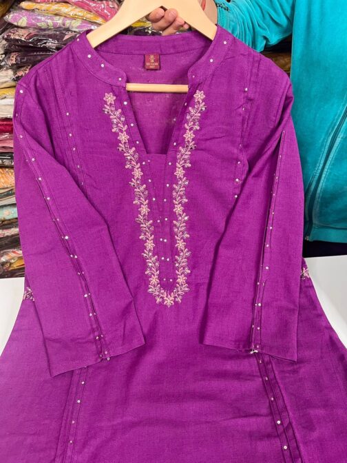 Beautiful Cotton Kurta Set - Image 2