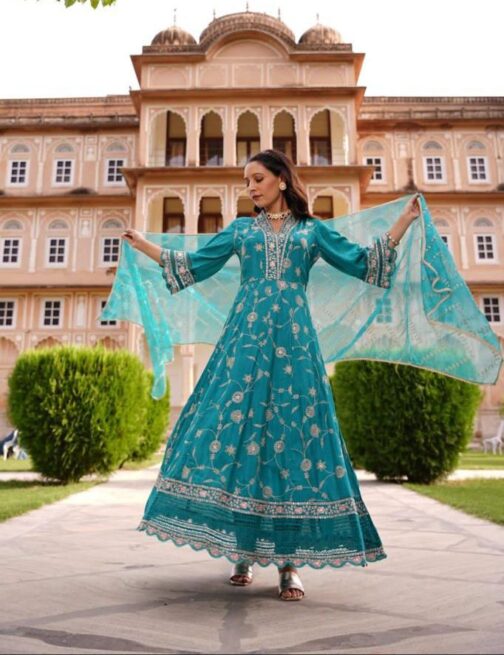 Beautiful Silk Anarkali Kurti Set - Image 2