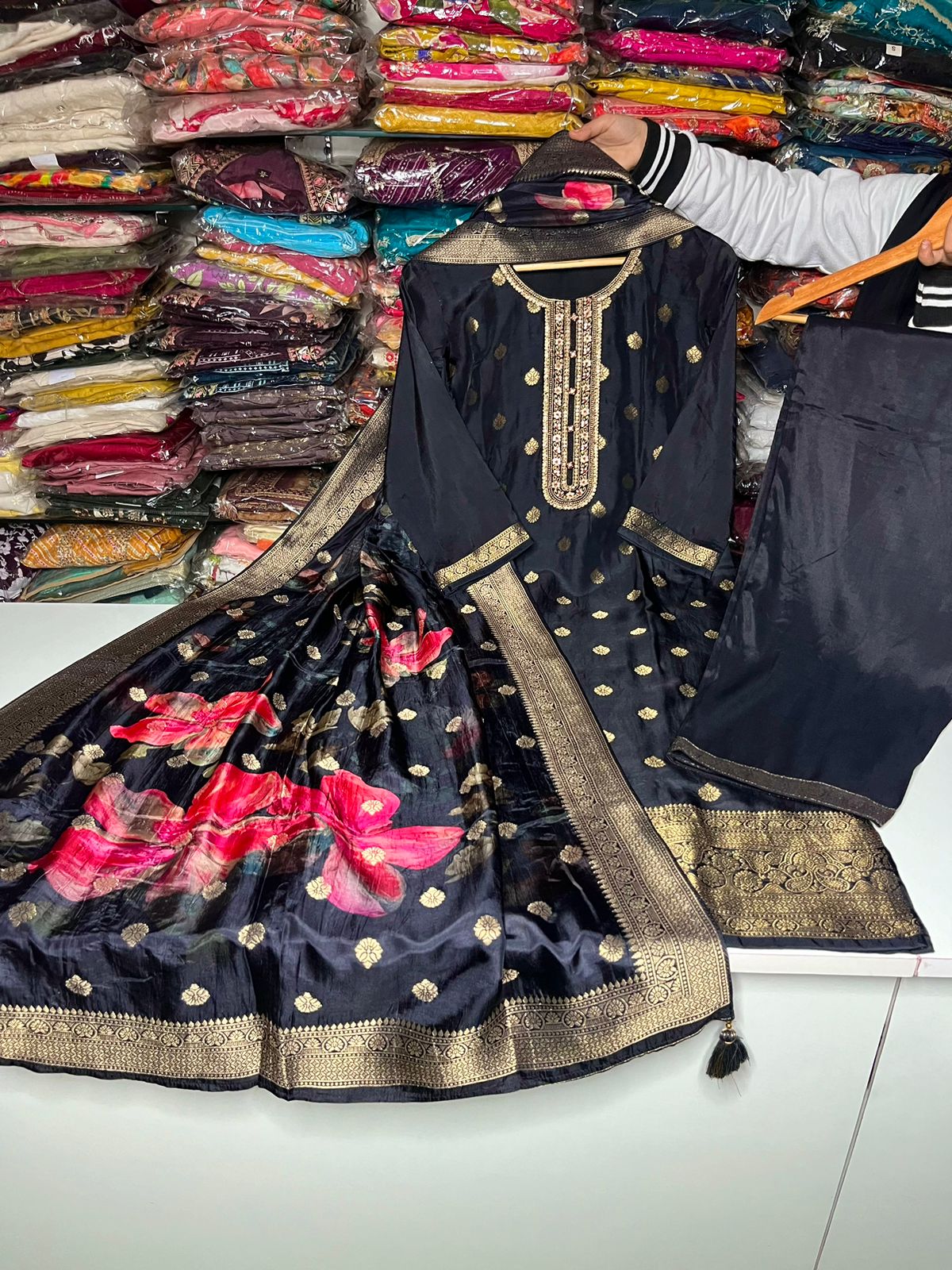 Beautiful Silk Suit With Embroidery - Image 3