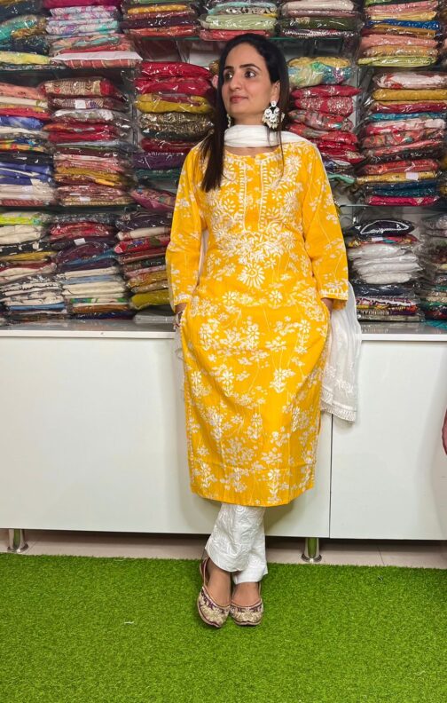 Beautiful Cotton Chikankari Kurti - Image 3