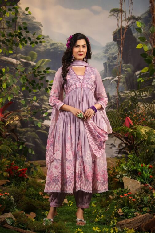 Beautiful Three Piece Anarkali Kurti - Image 3