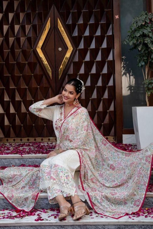 Beautiful Three Piece With Thread Work - Image 3