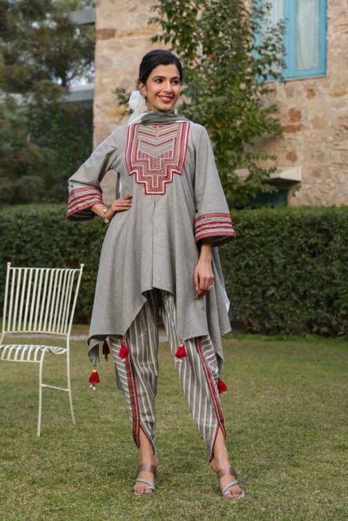 Designer Dhoti Coord With Dupatta - Image 3