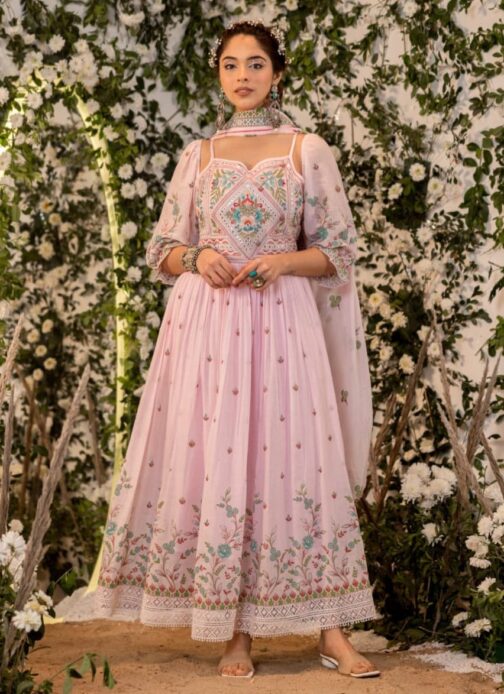 Beautiful Three Piece Anarkali Kurti