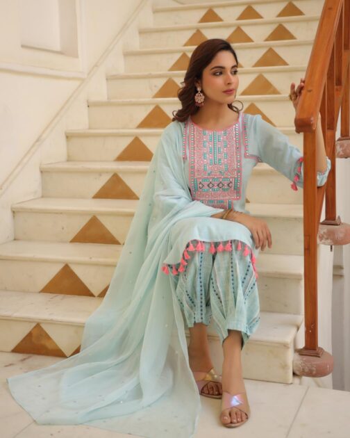 Designer Kurti Set With Afghani Pants - Image 5