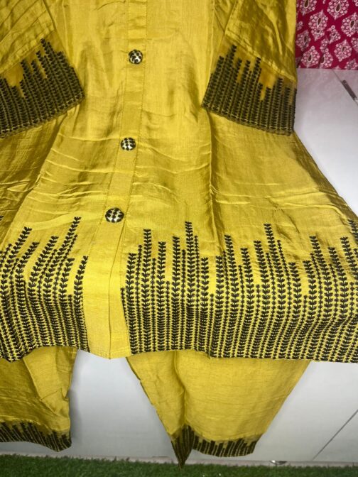 Beautiful Crape Coord Set - Image 4