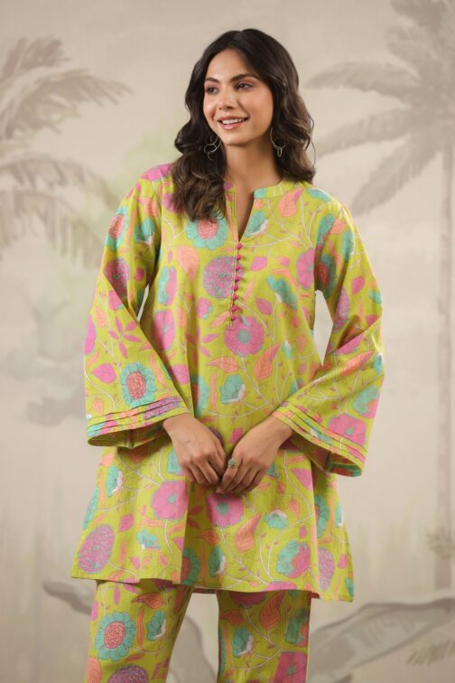 A must-have coord set in your wardrobe this season. It is very easy breezy, trendy and chic. Featuring Beautiful Floral Prints with comfortable silhouette in Pure Cotton.