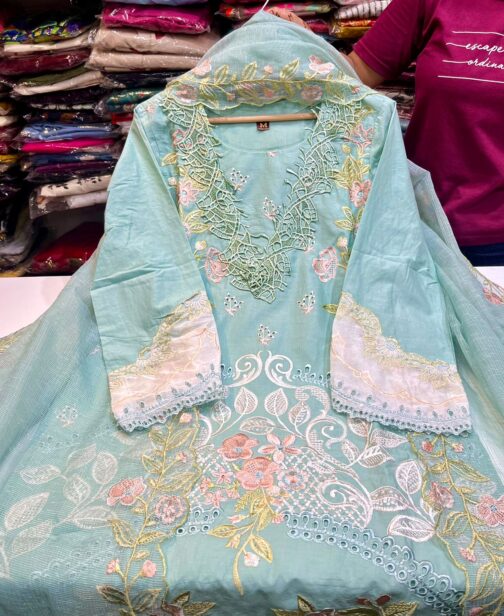 Designer Pakistani Suit