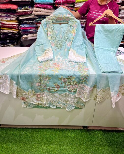 Designer Pakistani Suit