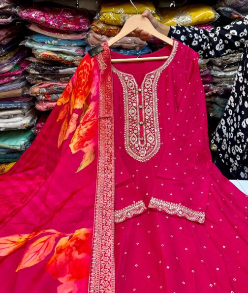 Celebrity Designer Silk Gown - Image 3