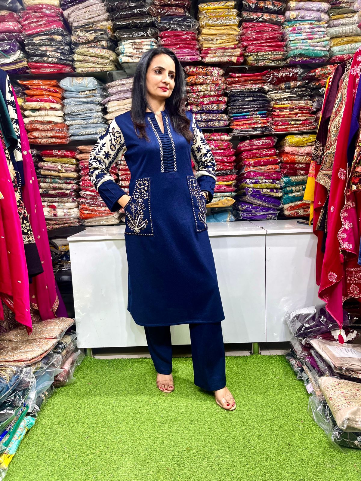 Designer Knitted Wool Coord set with Zari embroidery - Image 3