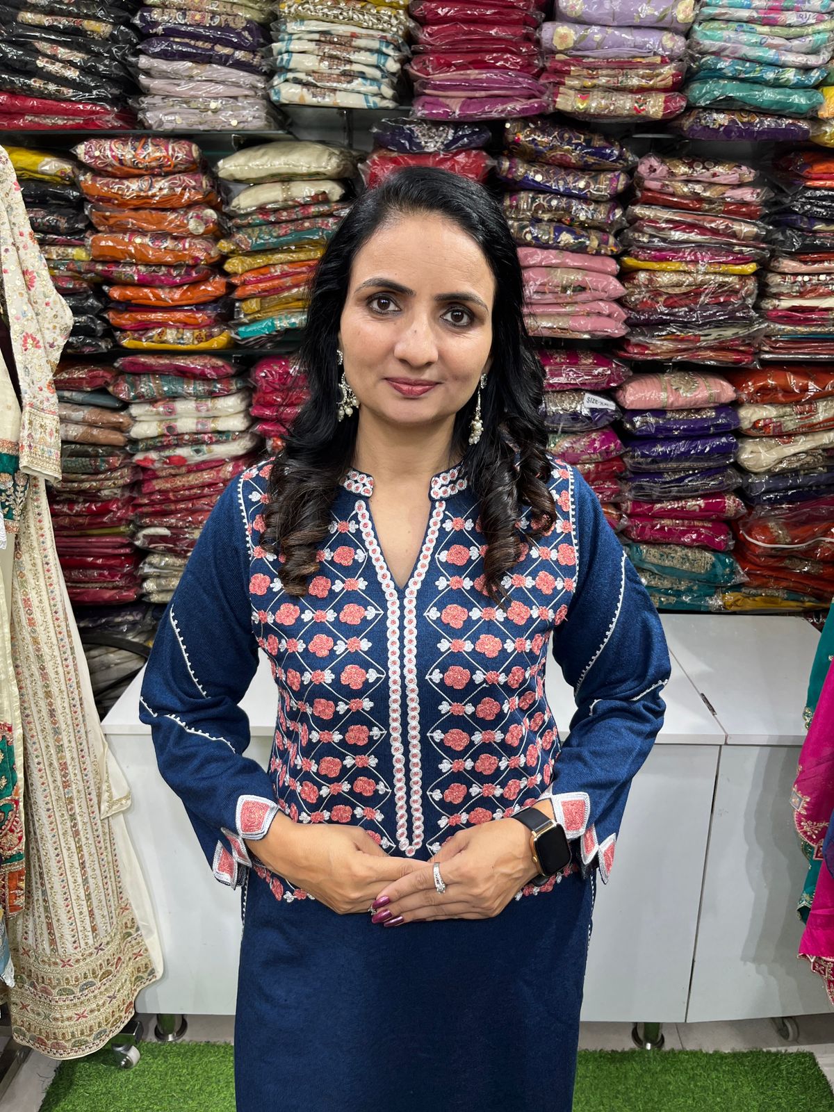 Designer Woolen Coord Set with Jutties - Image 4