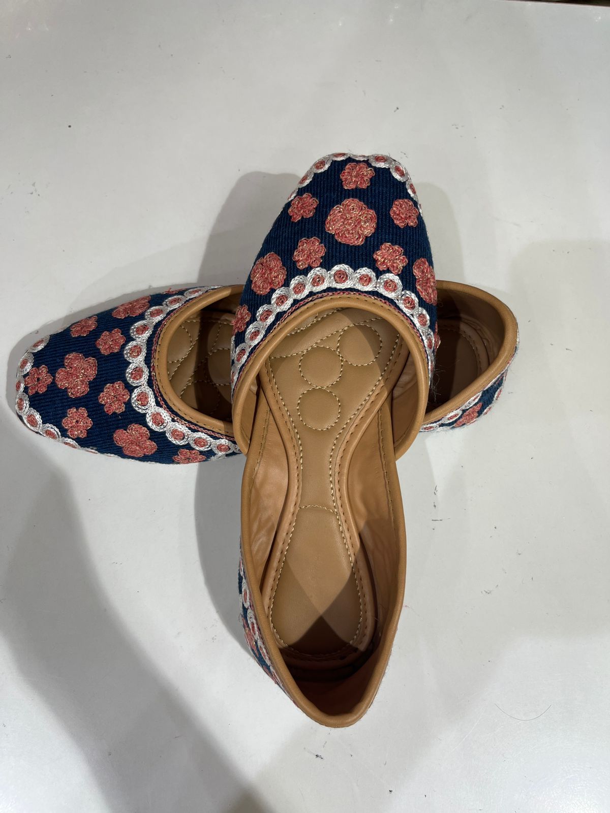 Designer Woolen Coord Set with Jutties - Image 2