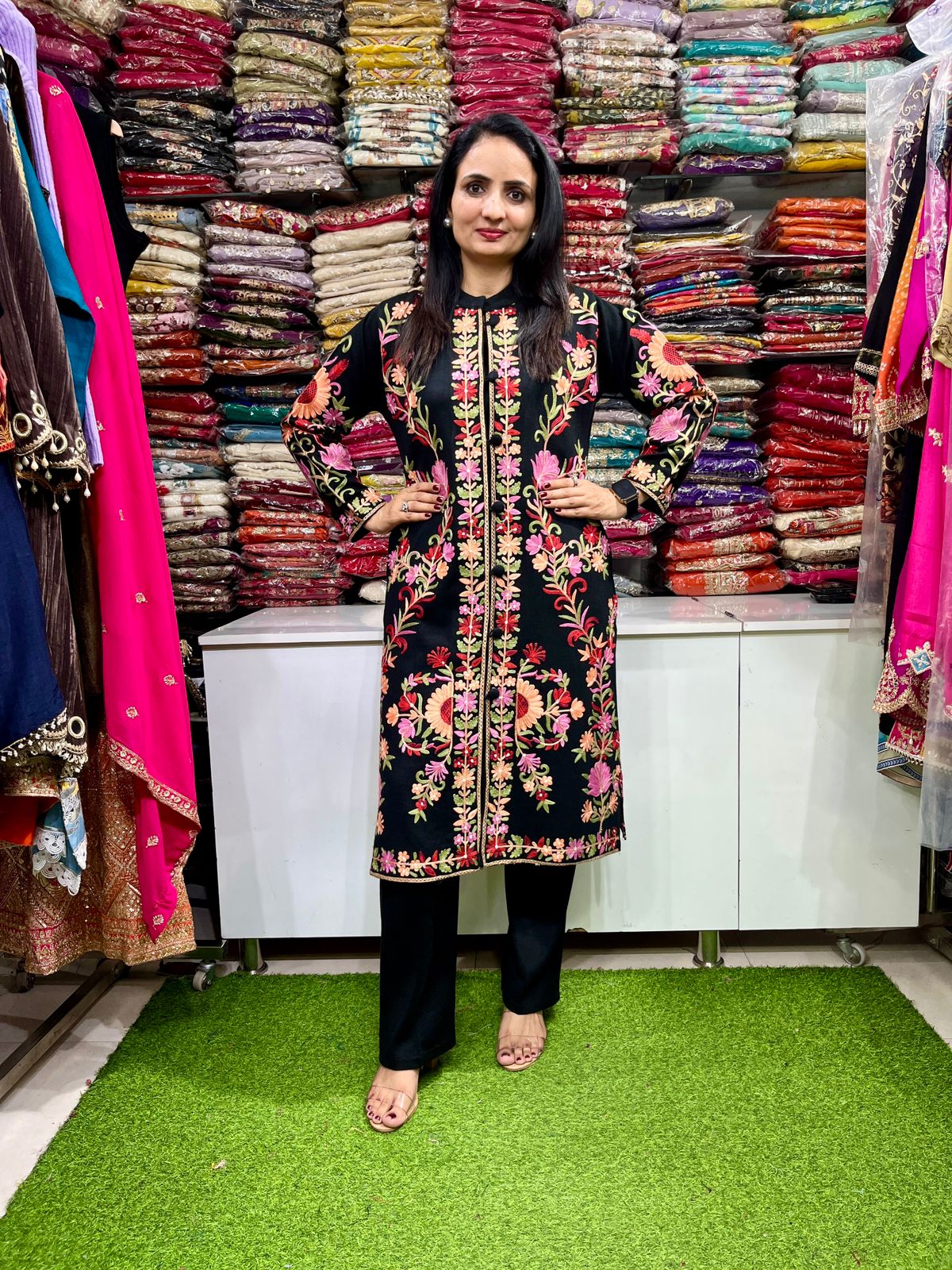 Designer Woolen Kashmiri Embroidered Coord Set - Image 6