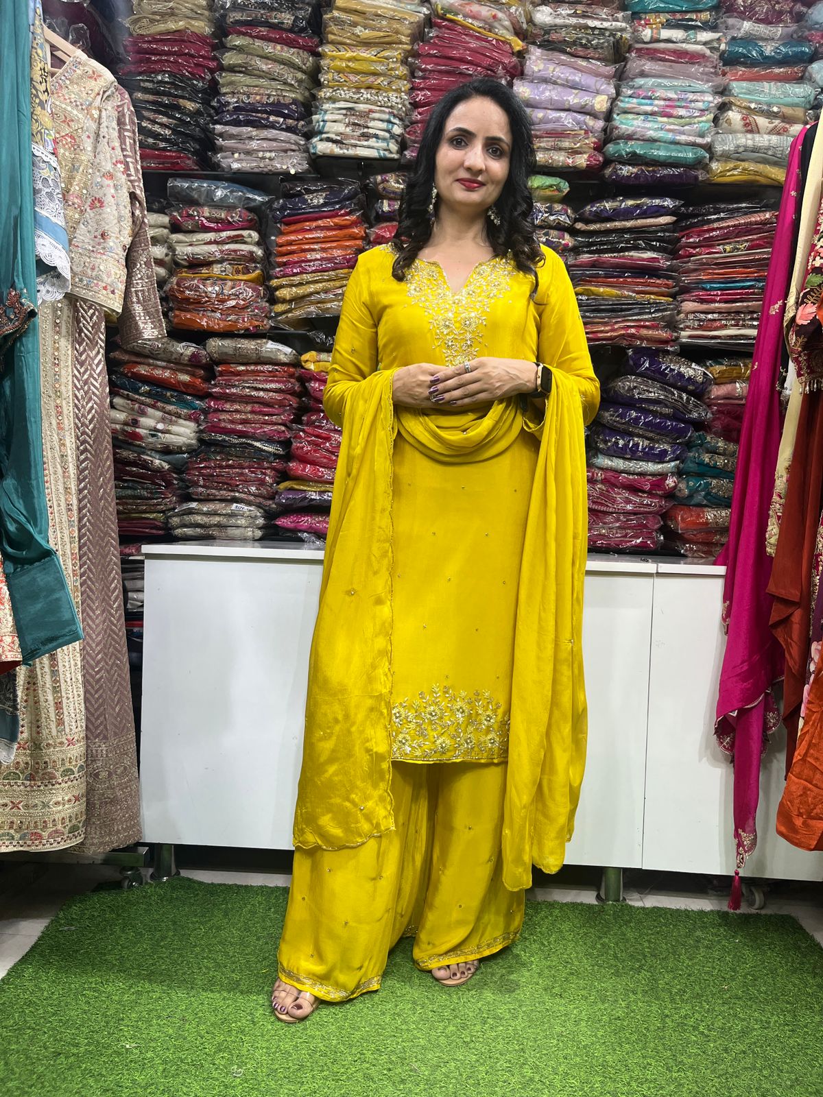 Pure Chinon Hand Embroidered Suit Set - Image 5