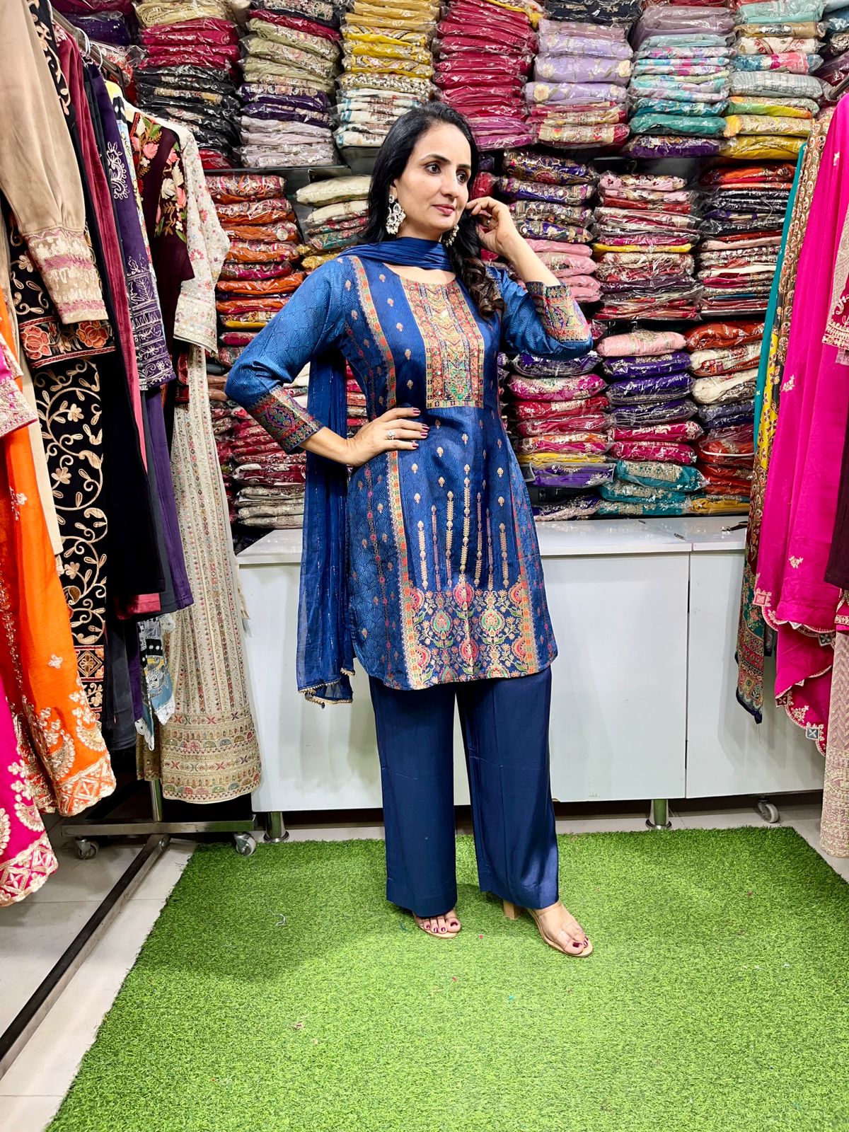 Silk Minakari Weaving with Hand Embroidery - Image 2