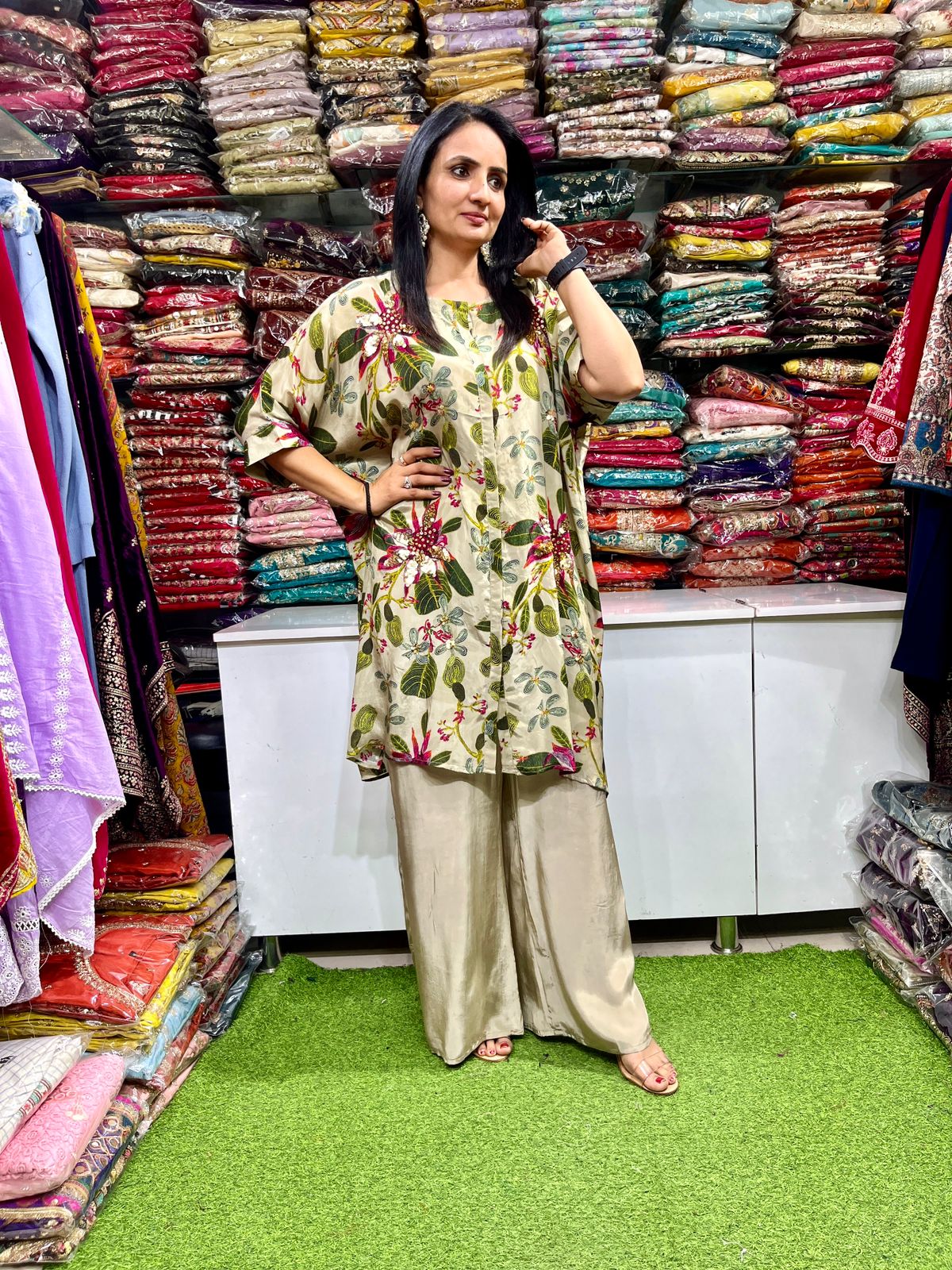 Pure Crape Designer Hand Embroidered Coord Set - Image 4