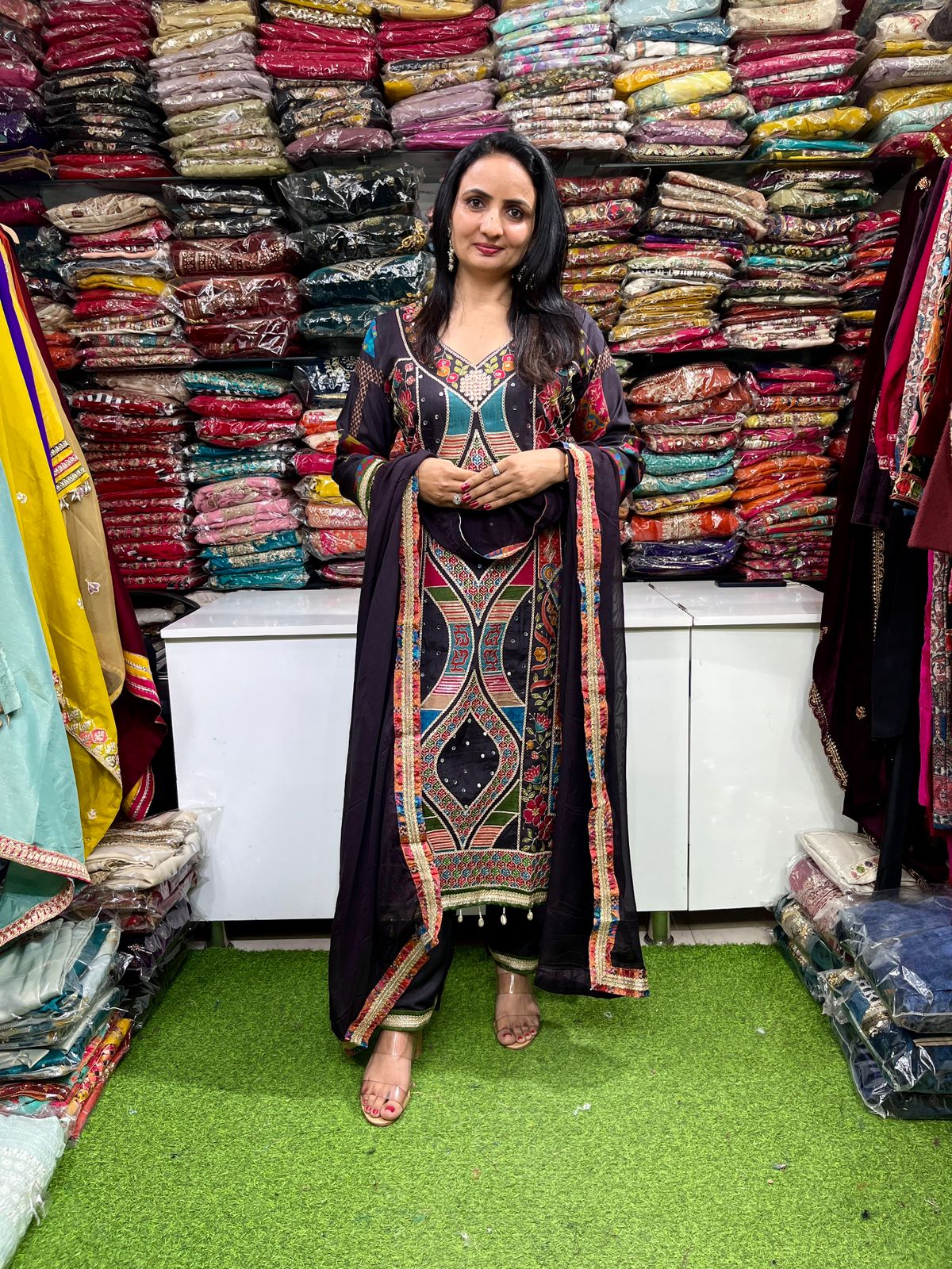 Black Silk Suit with Embroidery all over - Image 2