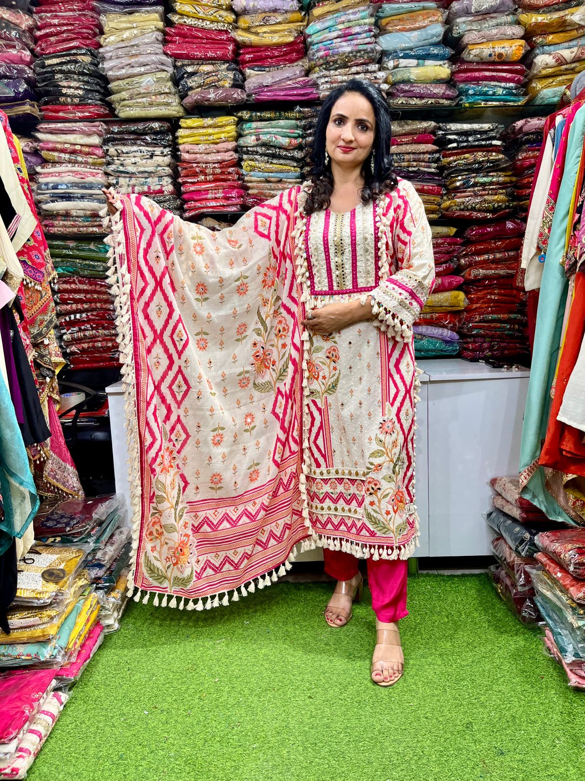 Designer Pakistani Pink Suit Set