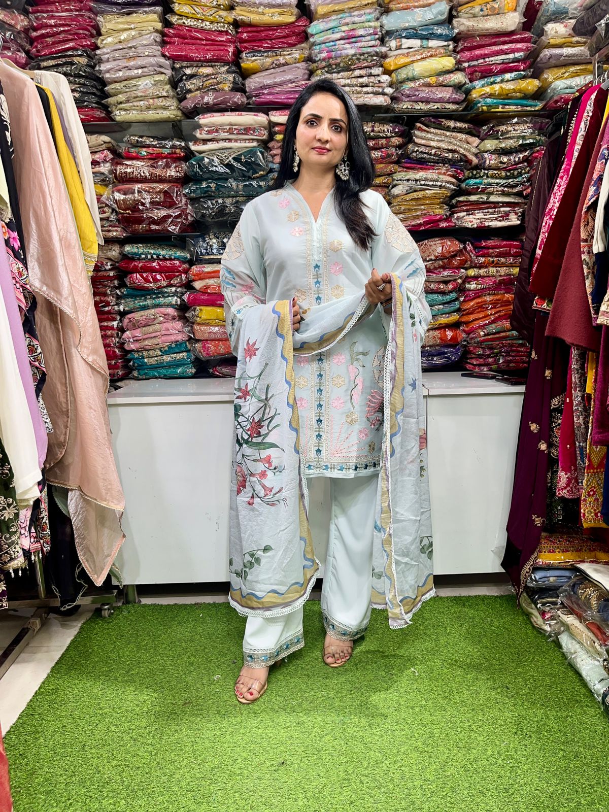 Designer Pakistani Suit Set - Image 6