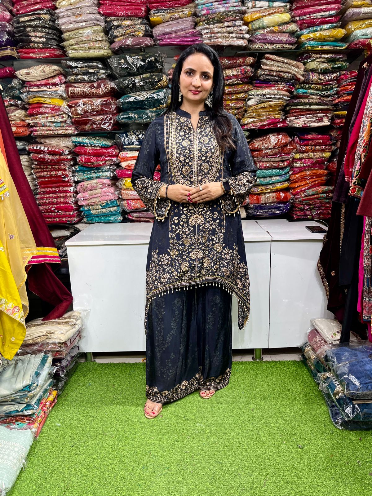 Pure Crape C Cut Suit Set with Embroidery