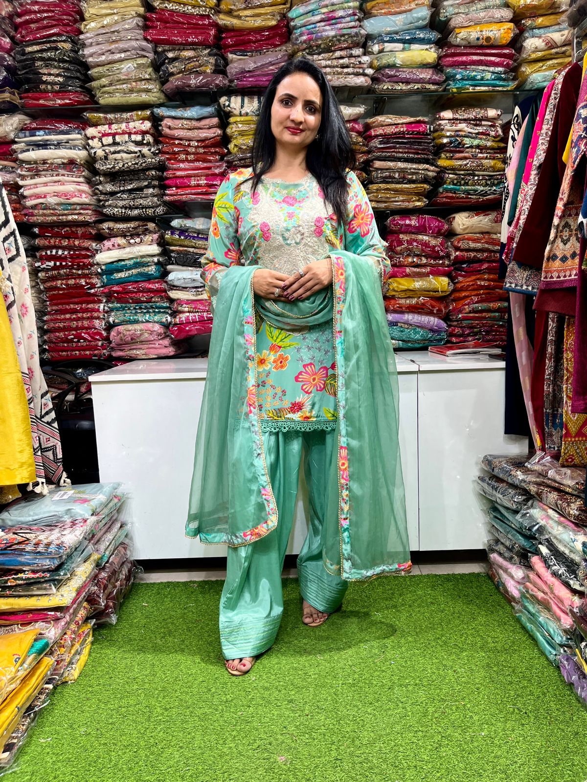 Pure Crape Designer Pakistani Style Farsi Salwar Set - Image 6