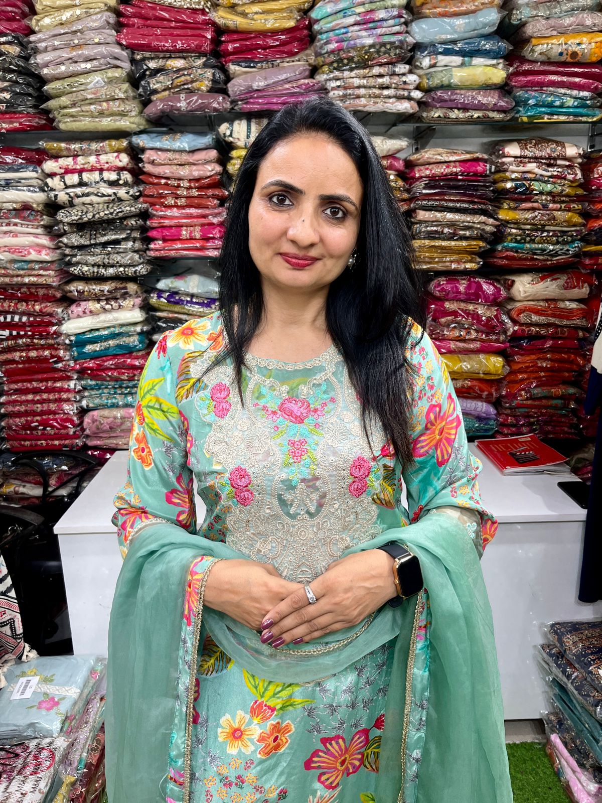 Pure Crape Designer Pakistani Style Farsi Salwar Set - Image 2