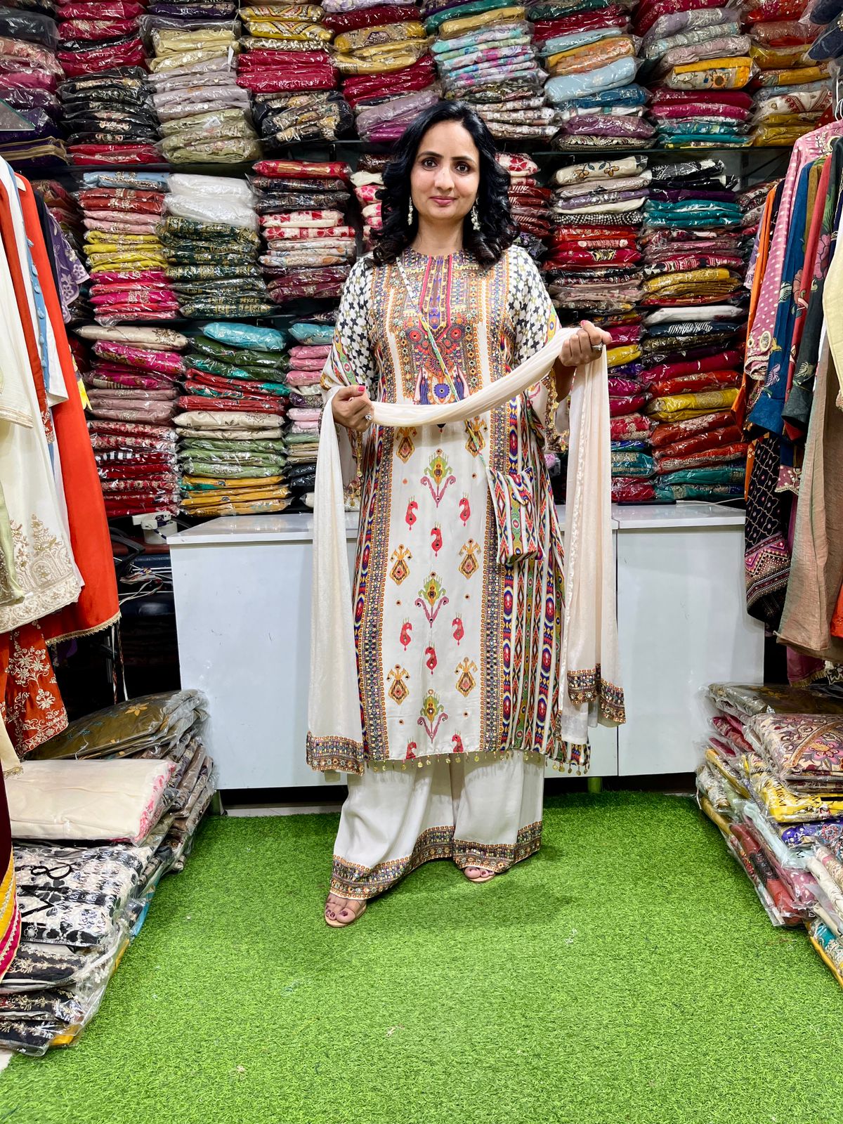 Designer Muslin Suit Set - Image 4