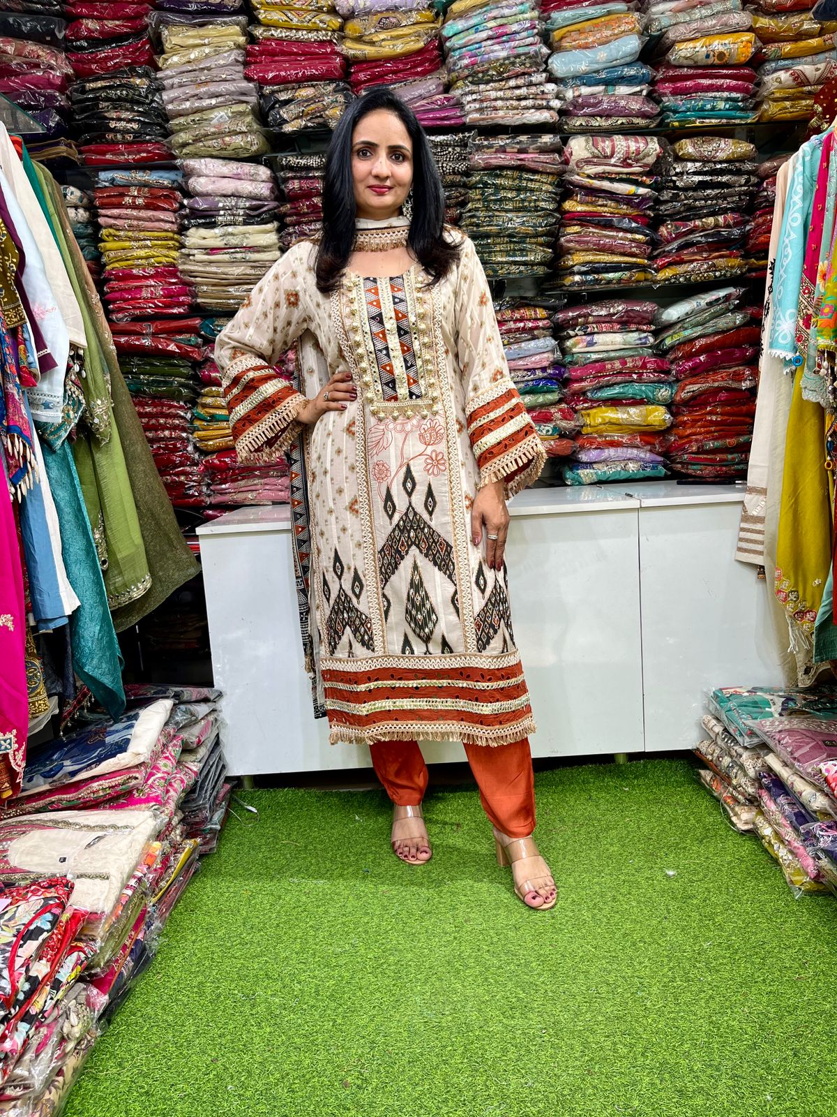 Premium Muslin Cotton Pakistani Suit Set - Image 5