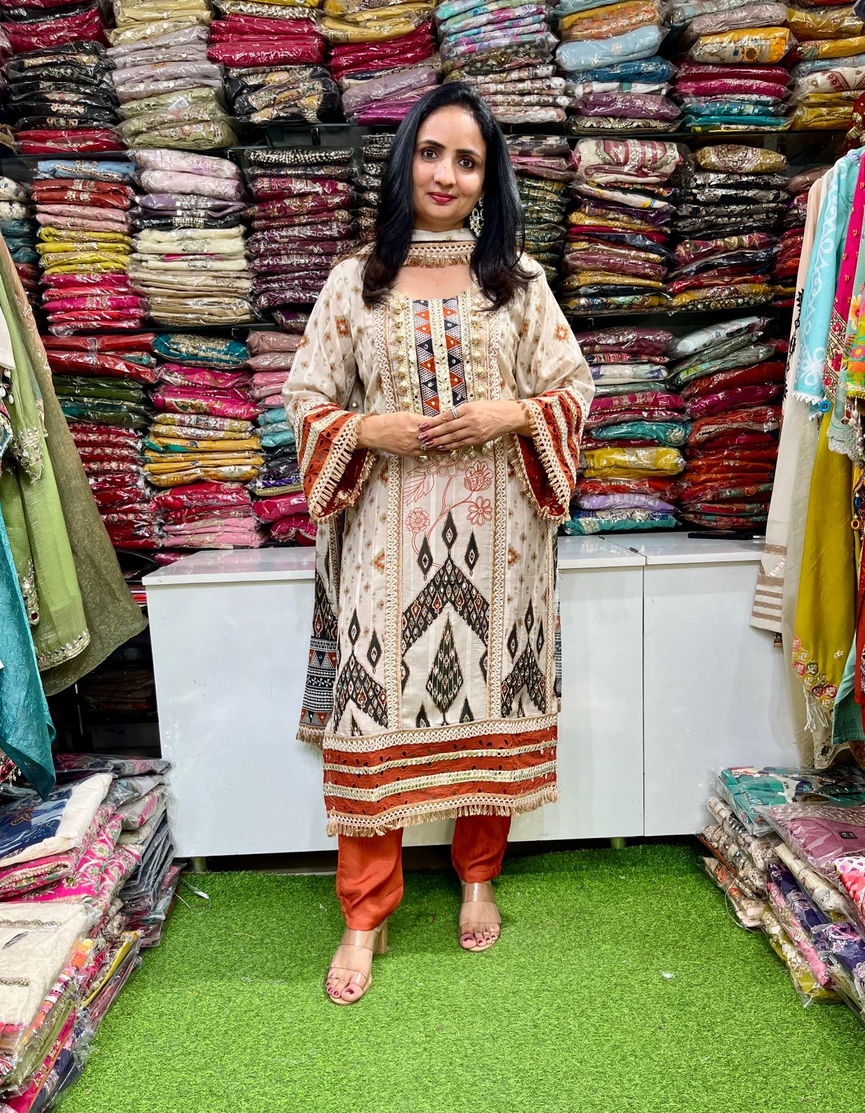 Premium Muslin Cotton Pakistani Suit Set - Image 4