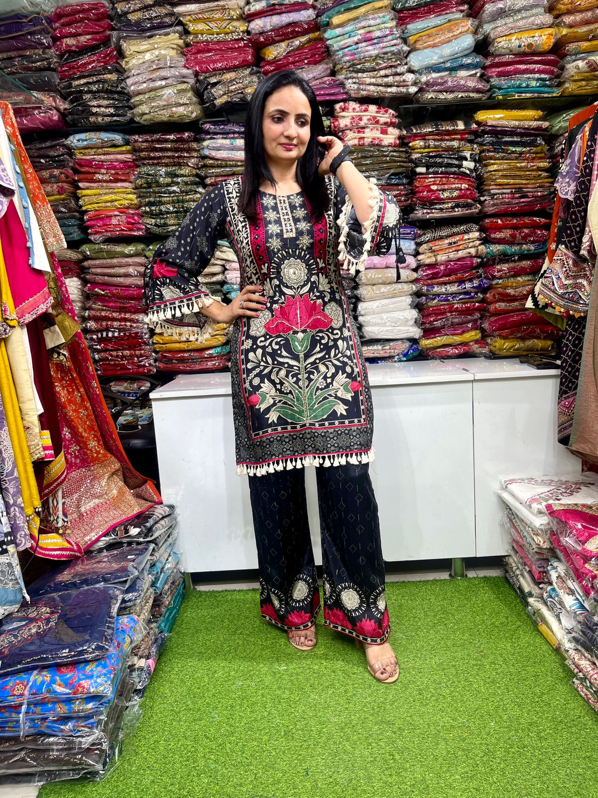 Pure Crape Hand Embroidered Coord Set - Image 4