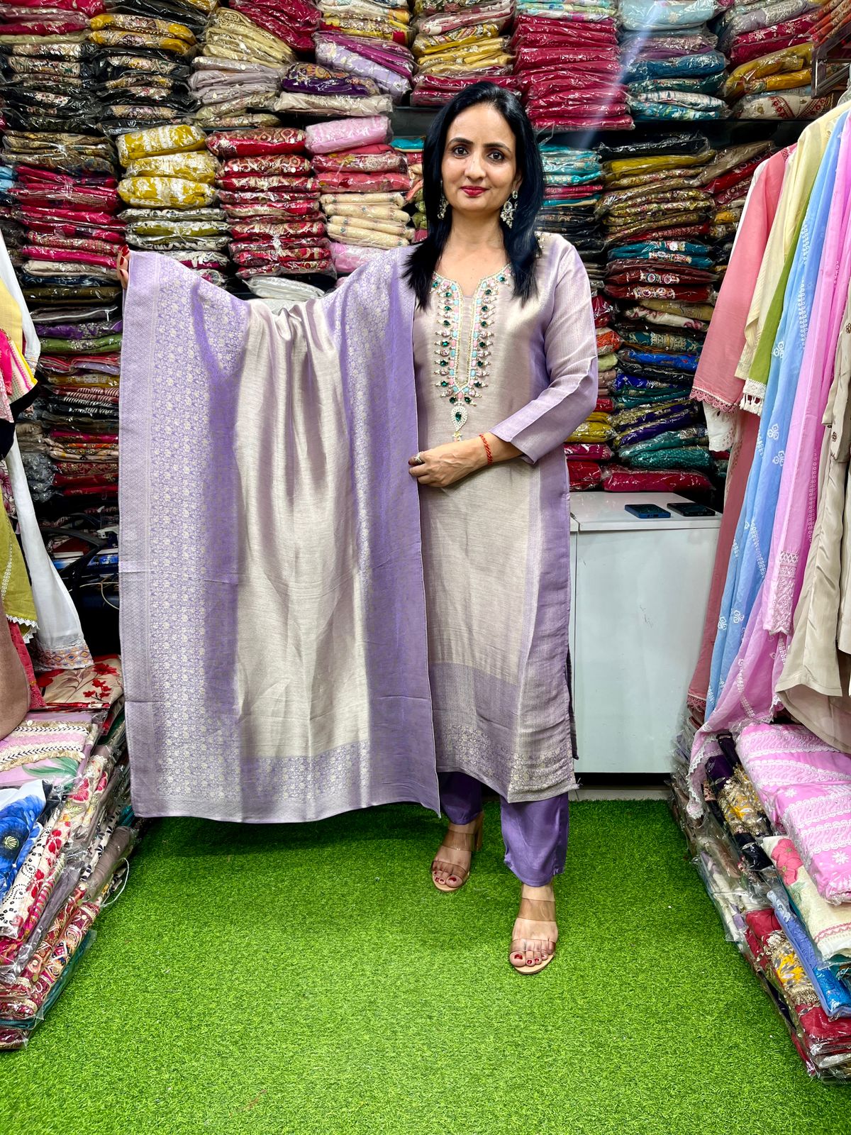 Designer Suit Set on Giraffe Tissue Fabric with Beautiful Handwork