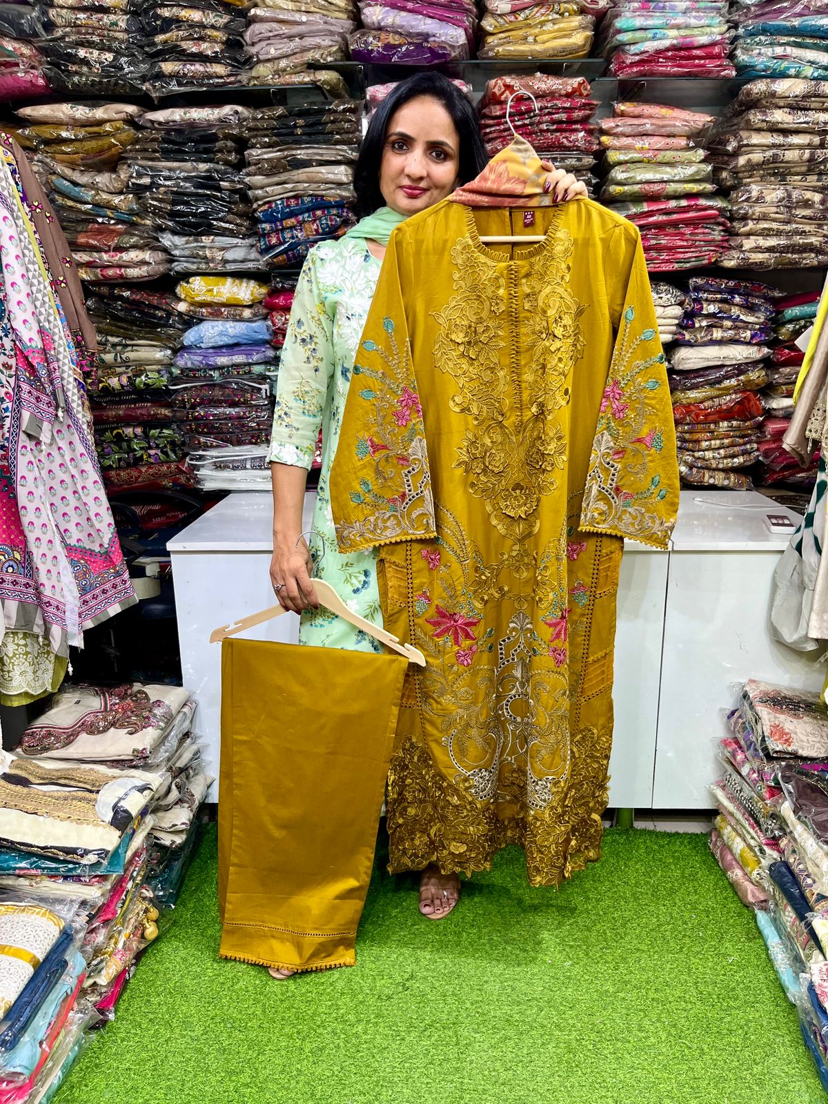 Designer Pakistani Suit Set