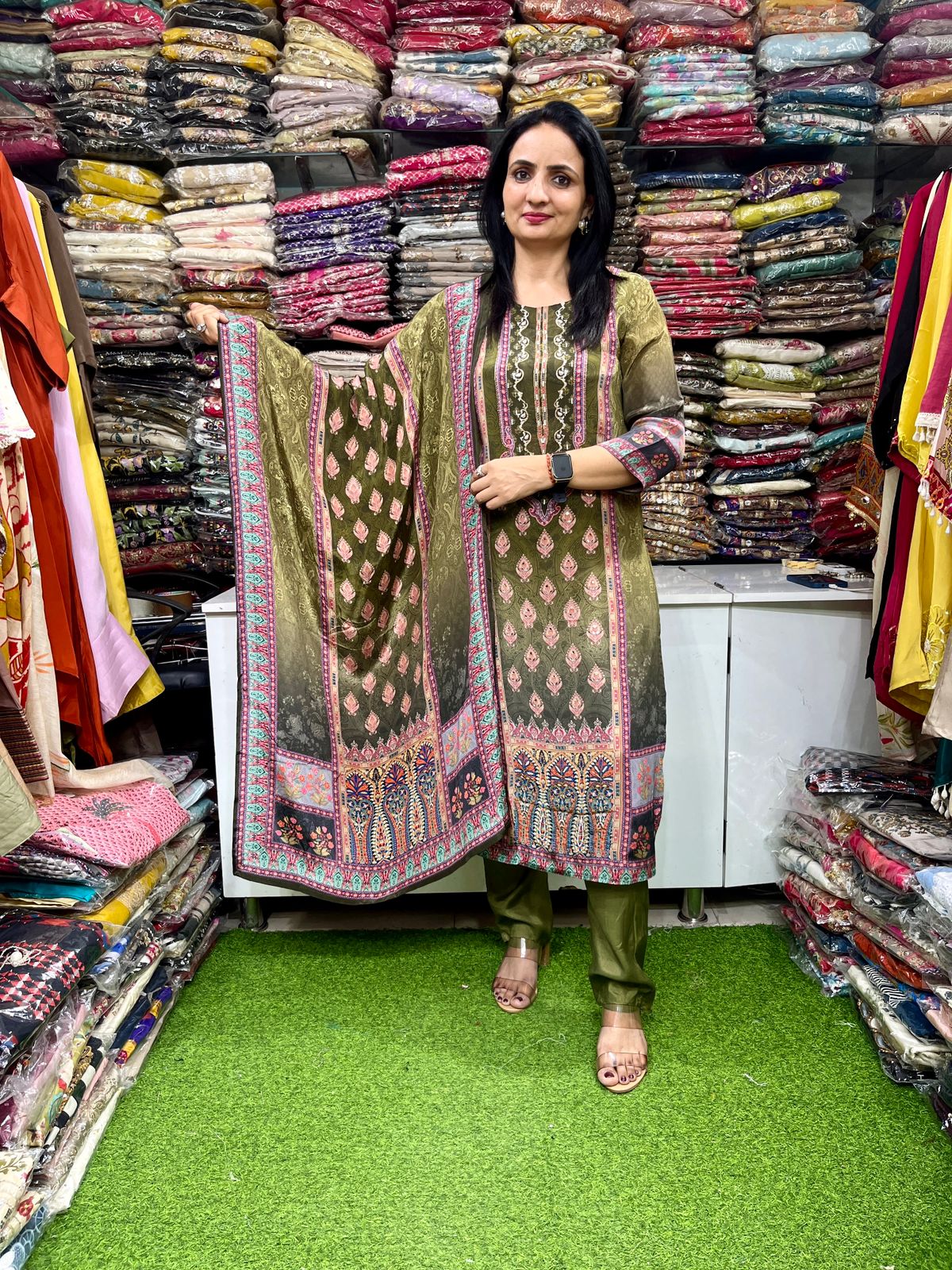 Pure Crape Suit Set