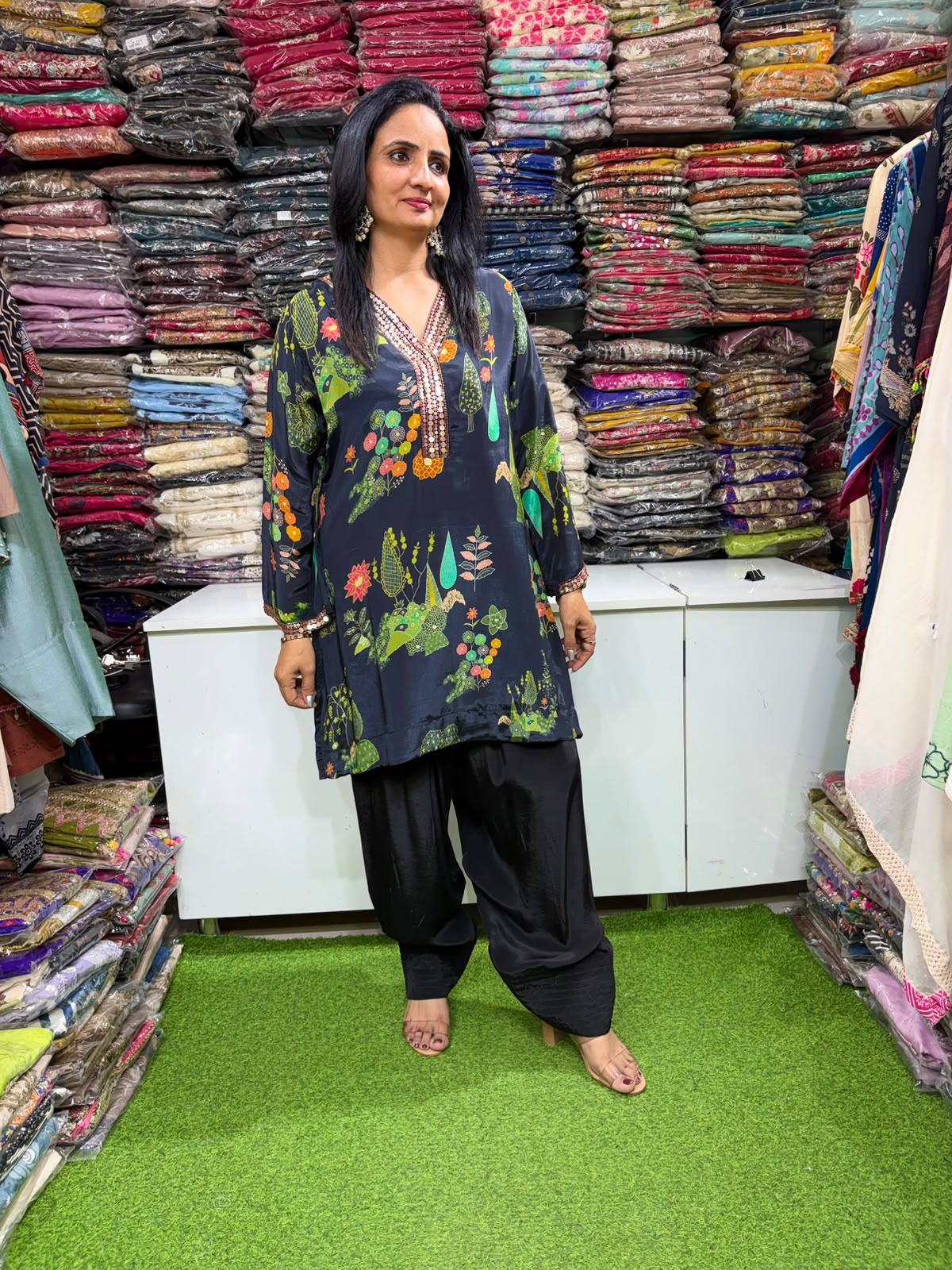 Digital Print Pure Crape Coord with Hand Embellishment on Neck paired with Farshi