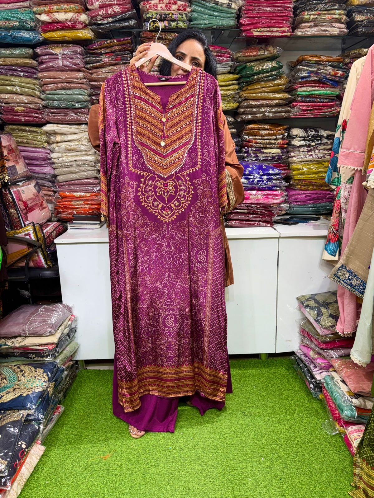 Designer Pure Crape Phiran set