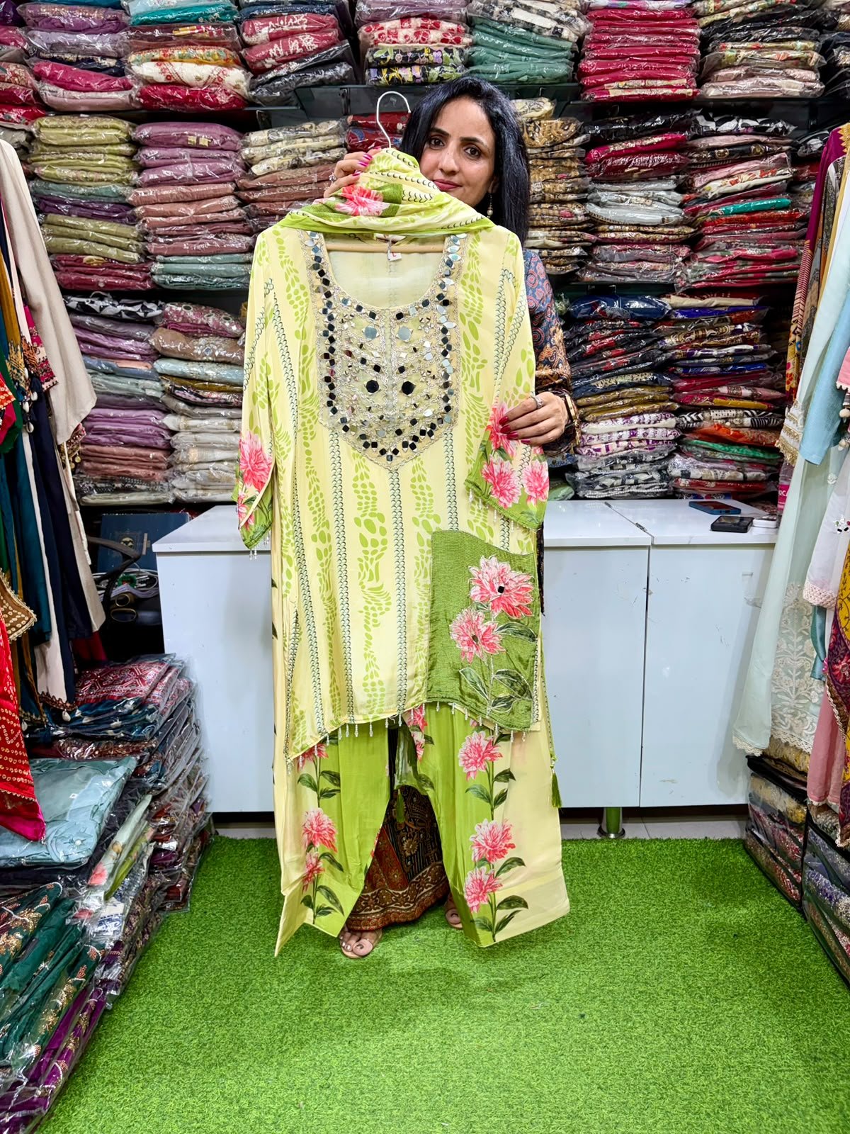 SCD-84 Designer Farshi Suit Set